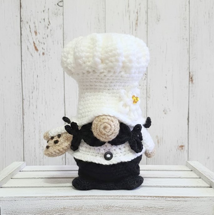 Crochet Chef Gnome with a cookie Crochet Chef Gnome with a cookie